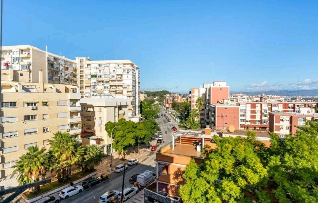 Apartamento Vistas Mar: Estudio con dormitorio: centro y playa Torremolinos Exterior foto